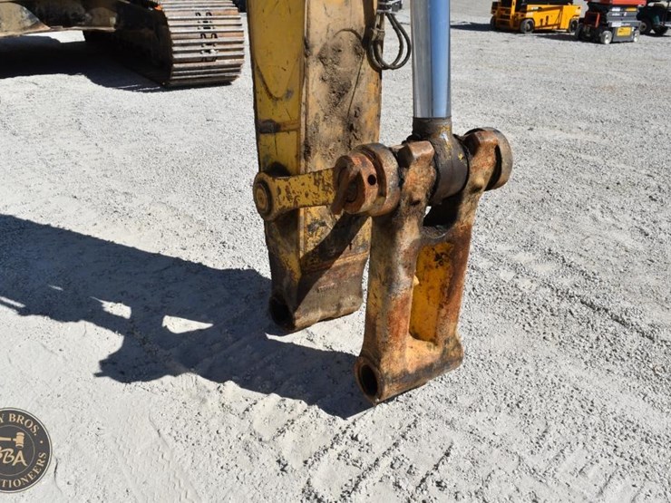 2019-komatsu-pc490-lc-11-image-19
