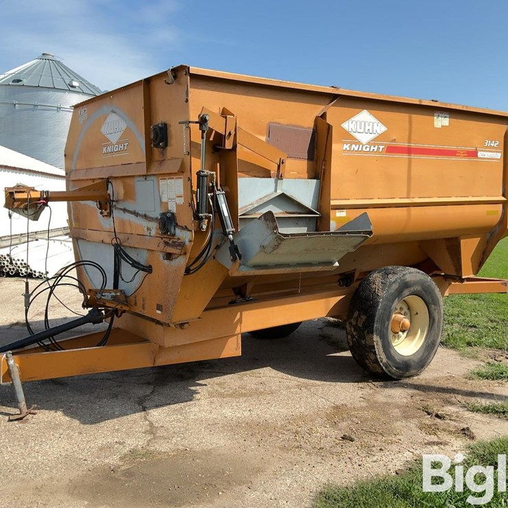 KUHN KNIGHT 3142