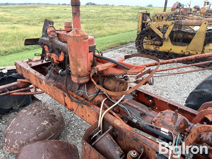 allis-chalmers-wd45-image-16