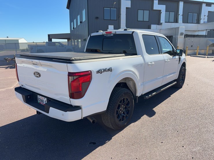 2024-ford-f150-xlt-image-4