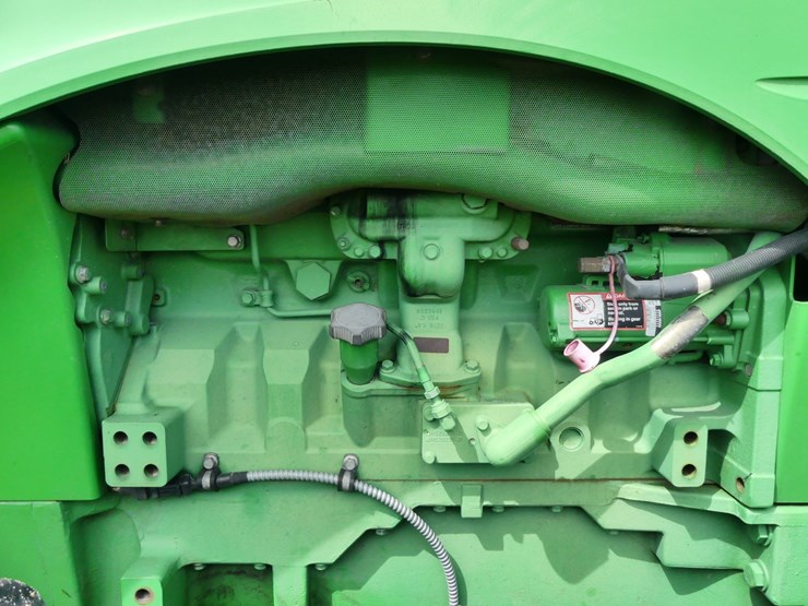 john-deere-8245r-image-11