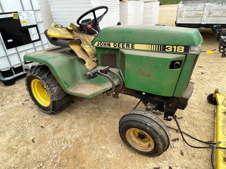 john-deere-318-image-8