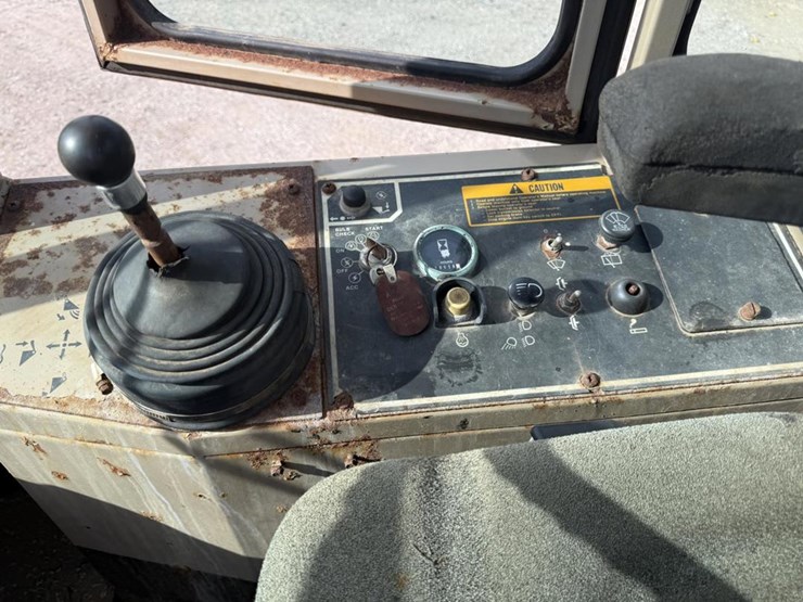 deere-544e-image-50
