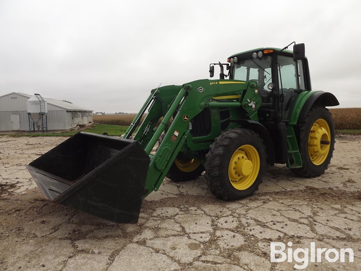 2009-john-deere-7430-premium-image-1