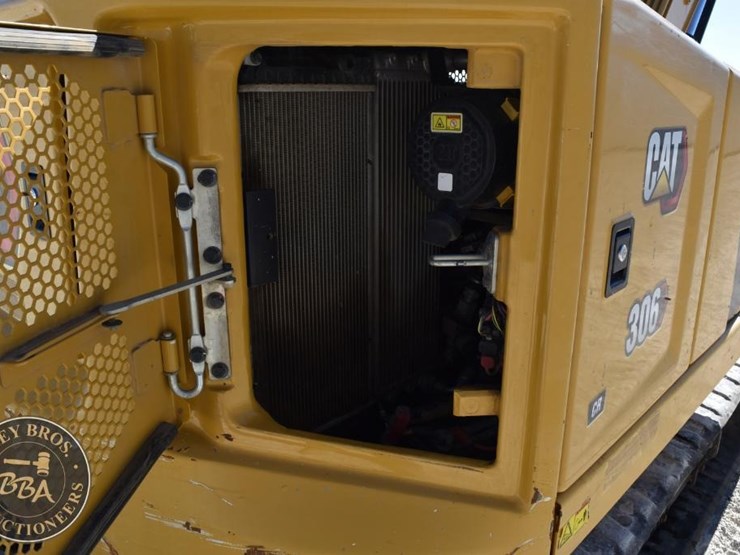 2021-caterpillar-306cr-image-48