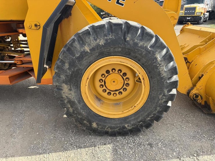 deere-544e-image-61