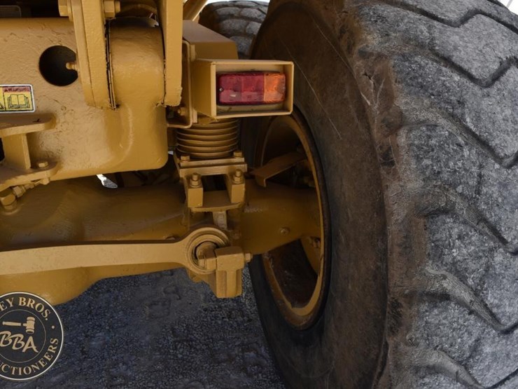 1997-caterpillar-d250e-ii-image-27