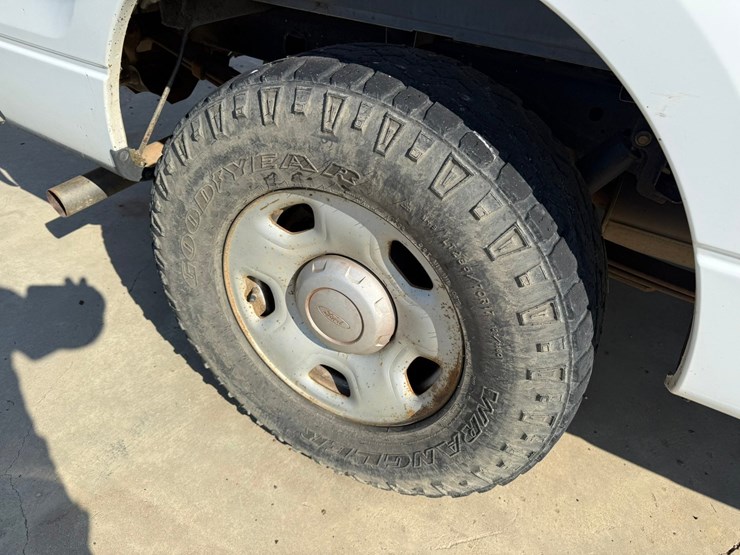 2010-ford-f150-image-16