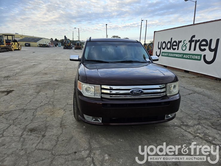 2010-ford-flex-image-9