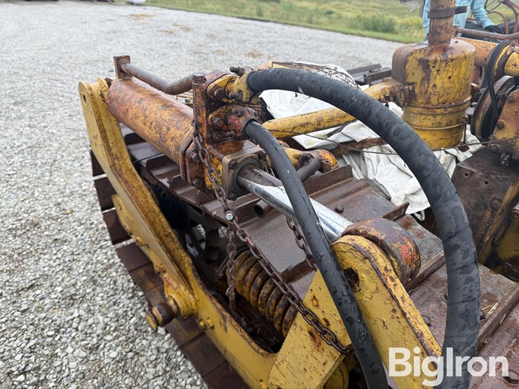 caterpillar-d4-image-19
