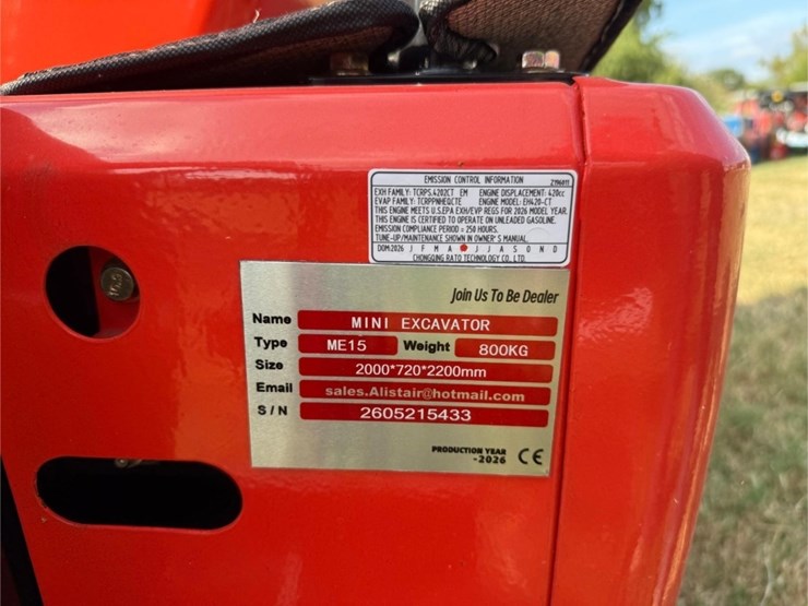 2026-me15-gas-mini-excavator-image-5