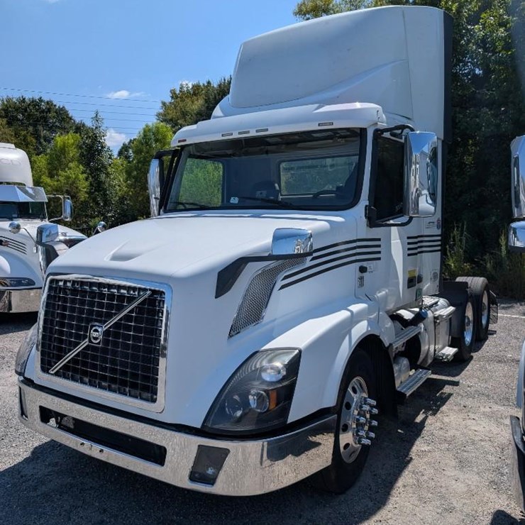 2018 VOLVO 10