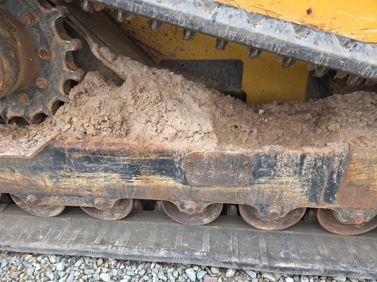deere-333g-image-50