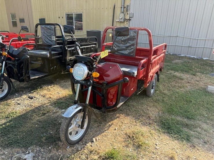 new-three-wheel-electric-dump-cart-image-1