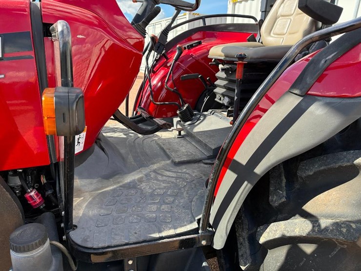 case-ih-farmall-80-image-43