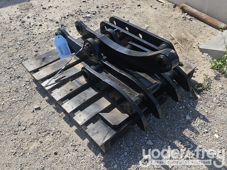 deere-135g-image-3