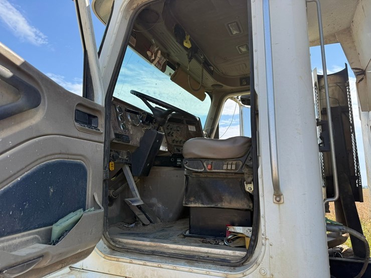 2005-international-9200i-image-72