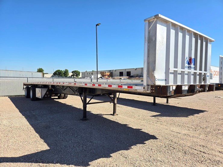2013-great-dane-flatbed-image-2