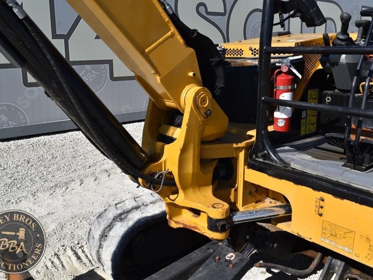 2021-caterpillar-306cr-image-33
