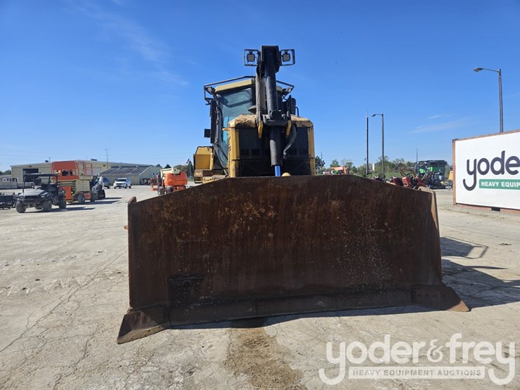 2010-caterpillar-d7e-image-9
