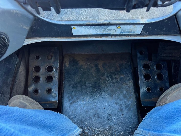 2020-bobcat-t770-image-26