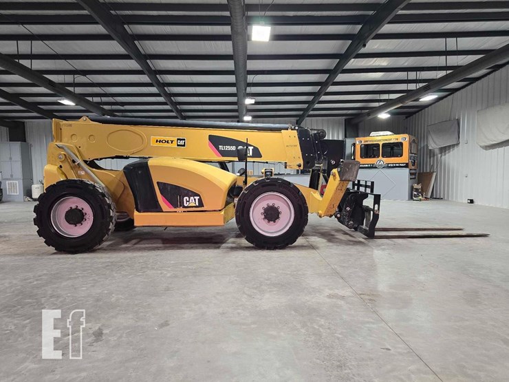 2018-caterpillar-tl1255d-image-6