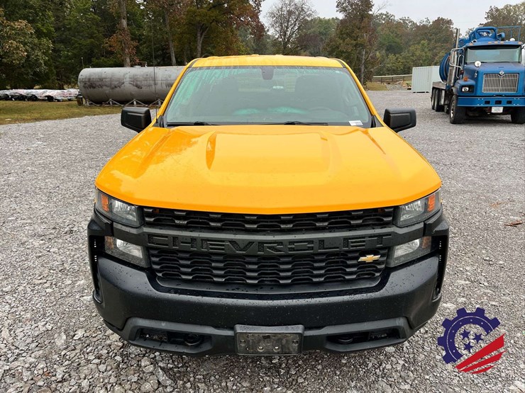 2019-chevrolet-silverado-4wd-pickup-truck-image-6