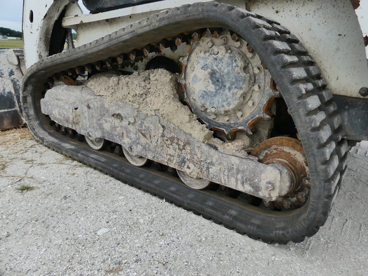 2022-bobcat-t450-image-5
