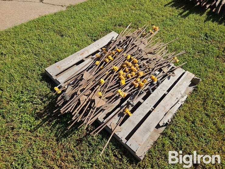 electric-fence-posts-image-2