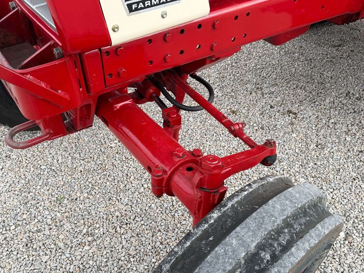 farmall-1066-turbo-row-crop-puller-image-11