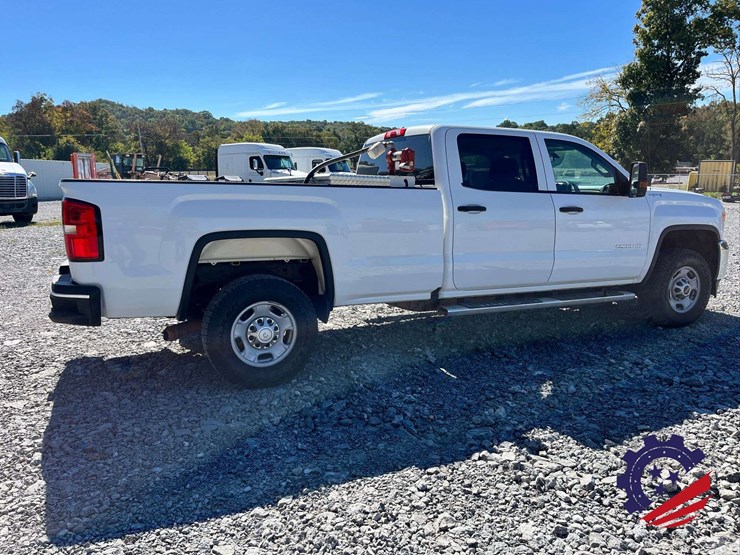 2016-gmc-sierra-2500hd-image-5