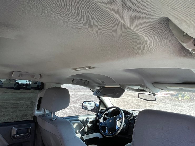 #2754-•-2015-chevrolet-silverado-(title-in-delay)-image-87