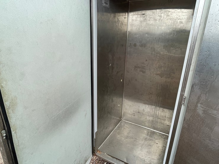 #4674-•-hobart-commercial-freezer-and-fridge-image-27
