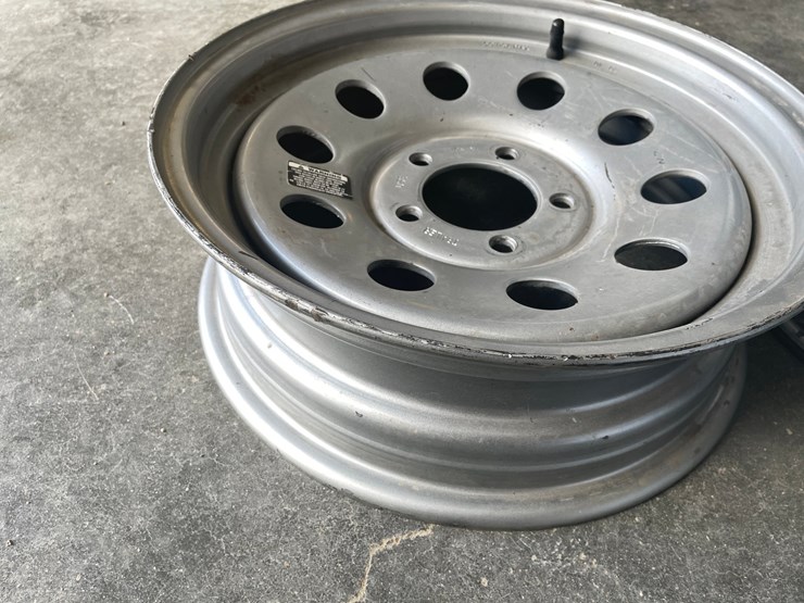 #3033-•-(3)-metal-rims-image-5