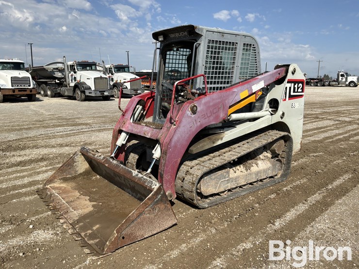 2015-takeuchi-tl12-image-1