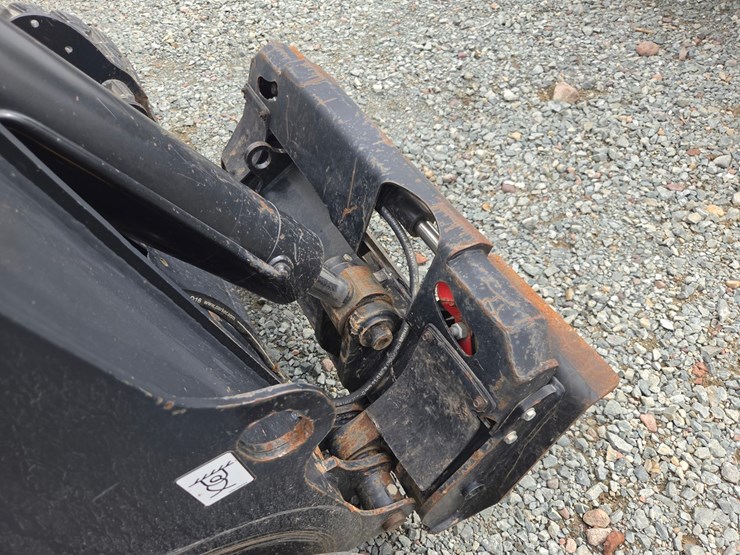 jcb-225t-image-12