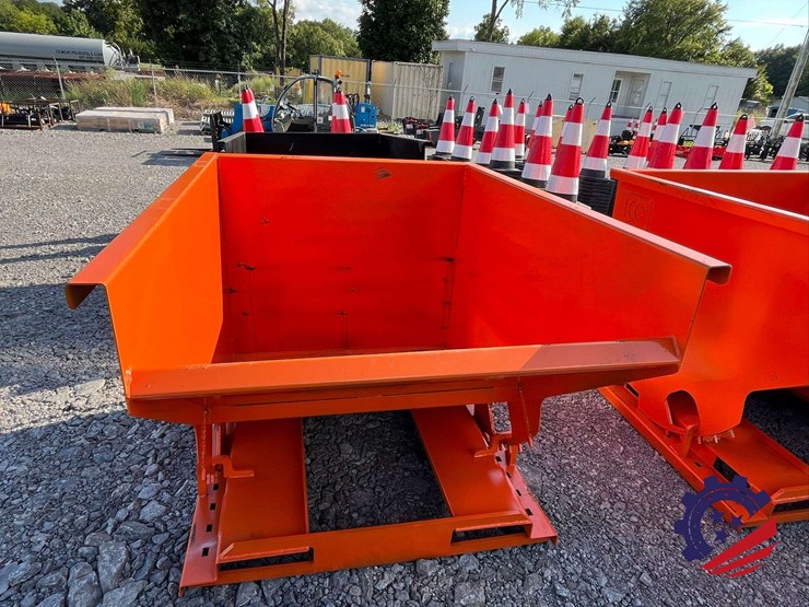 2.0-cy.-self-dumping-hopper-image-7