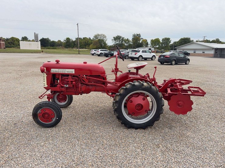 farmall-cub-image-2