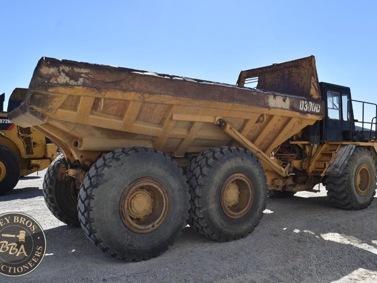 1994-caterpillar-d300d-image-10