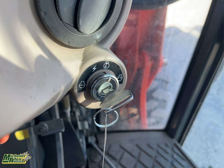 kubota-m7040-image-18