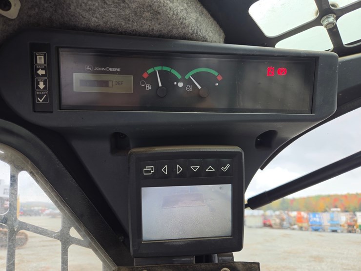 2018-deere-333g-image-46