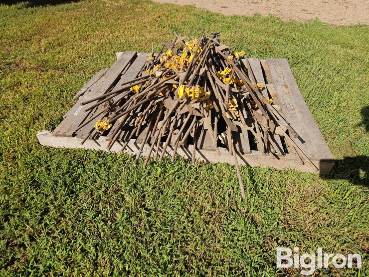 electric-fence-posts-image-9