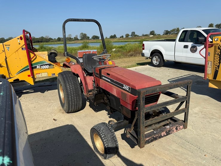 1987-case-ih-245-image-2