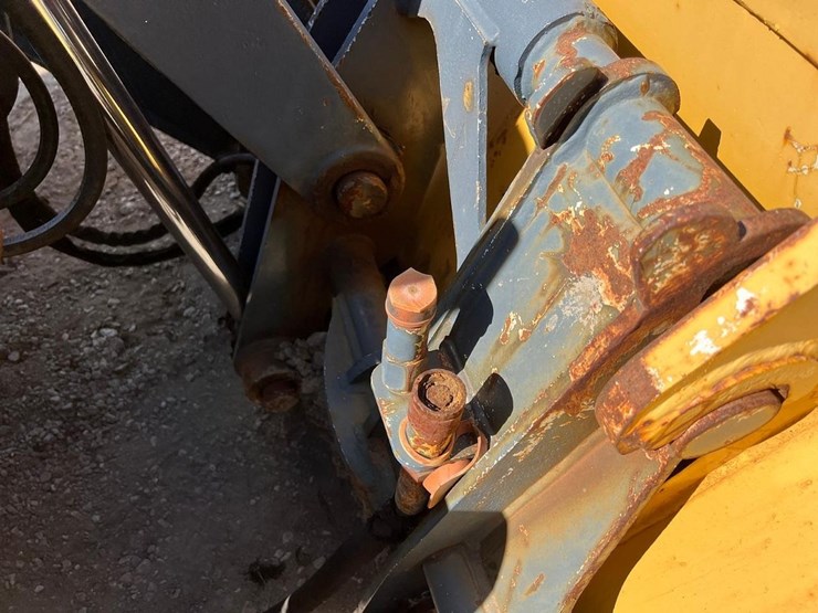 2008-deere-310sj-image-24