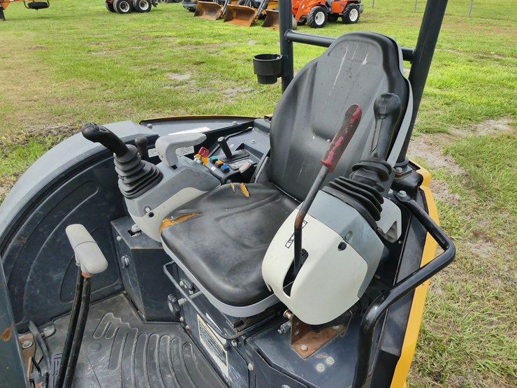 deere-26g-image-17