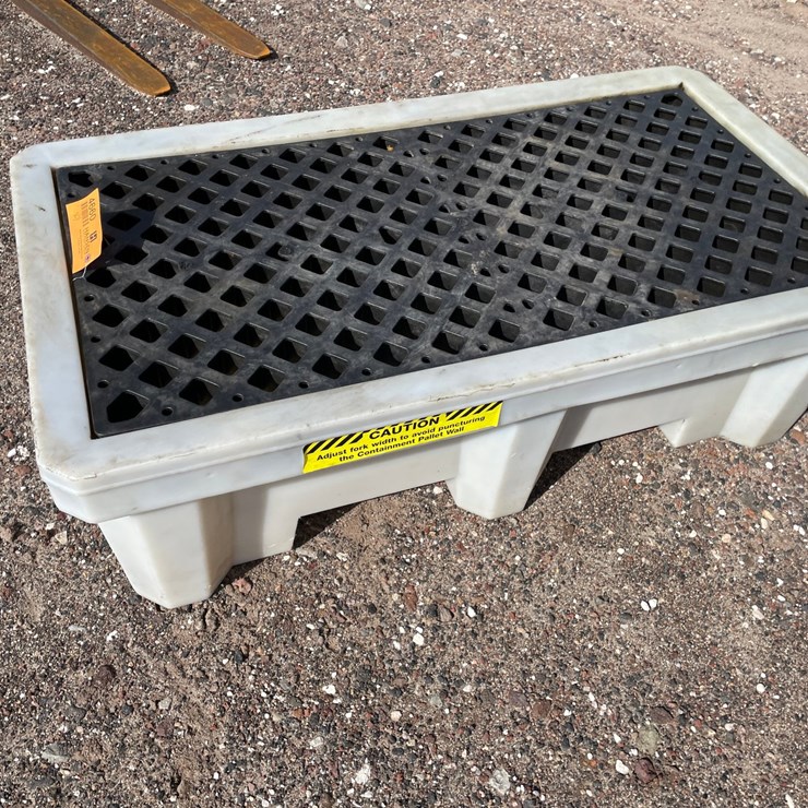 #4660 • Spill Containment Bin