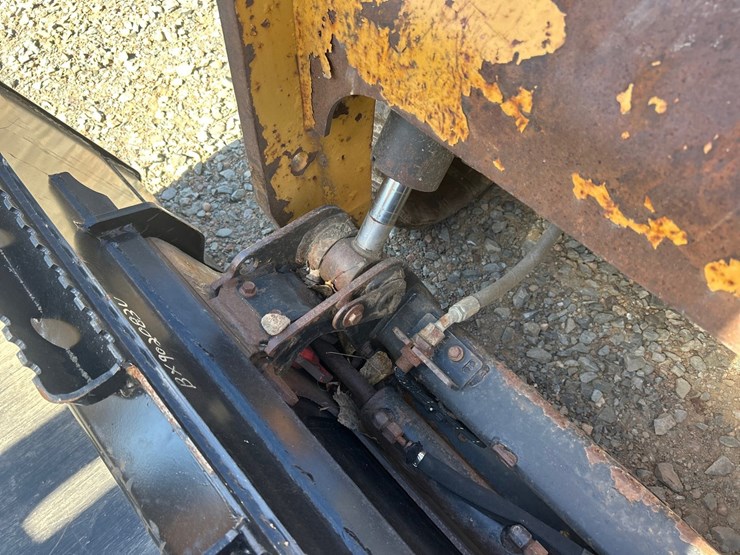 caterpillar-299d-image-13