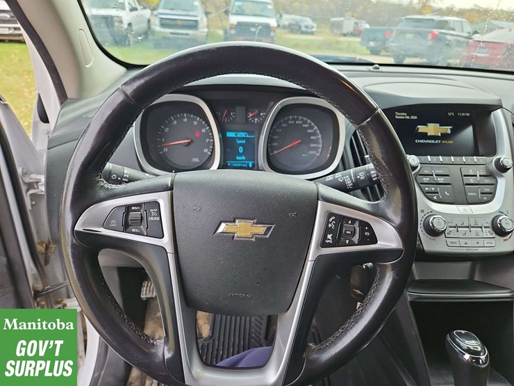 2017-chevrolet-equinox-image-18