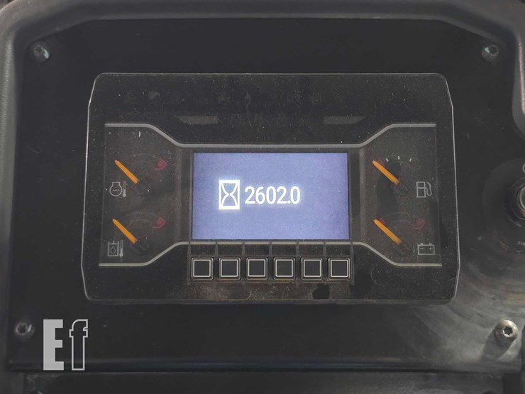 2023-caterpillar-d1-image-17