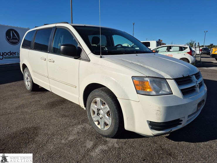 2009-dodge-grand-caravan-se-image-3